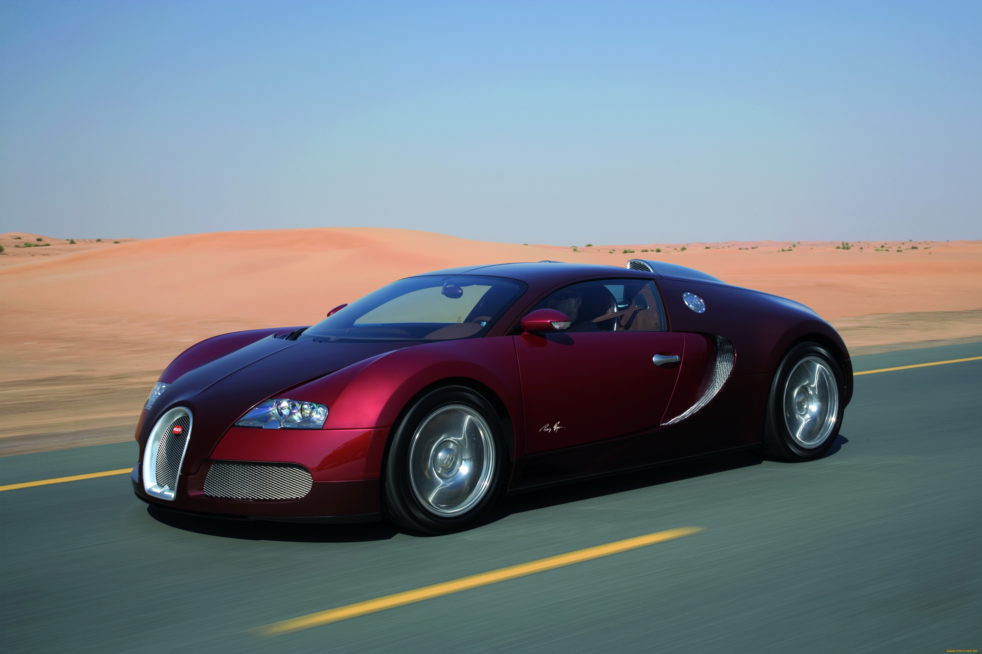 Самые спортивные машины. Автомобиль Bugatti Veyron 16.4. Bugatti Veyron 16.4 Grand Sport. Бугатти Вейрон 2009. Бугатти Вейрон 2021.